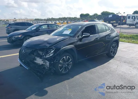 2021 Lexus Ux z USA, uszkodzony, nr VIN JTHP3JBH3M2032884